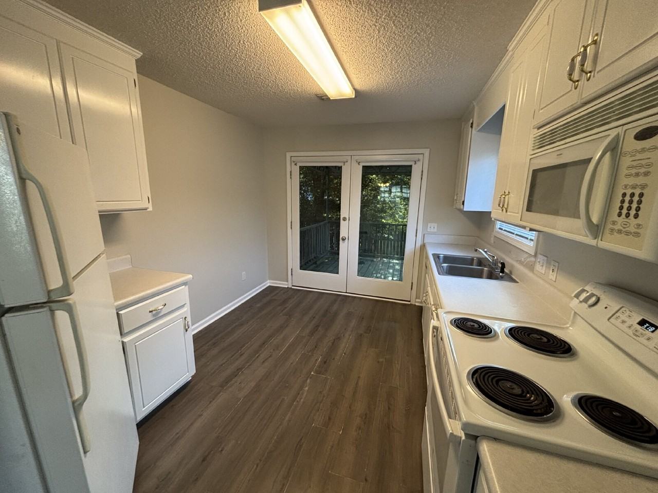 165 Radford Cir - Photo 6 of 11