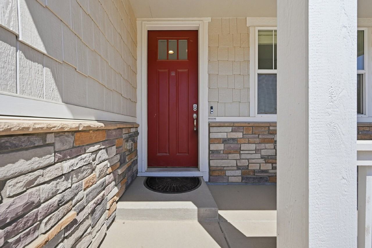 24271 E 40th Ave - Photo 2 of 44