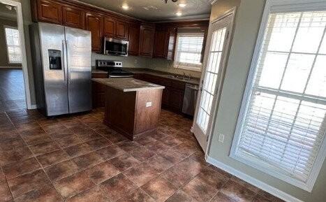 3884 Bridlewood Dr - Photo 4 of 14