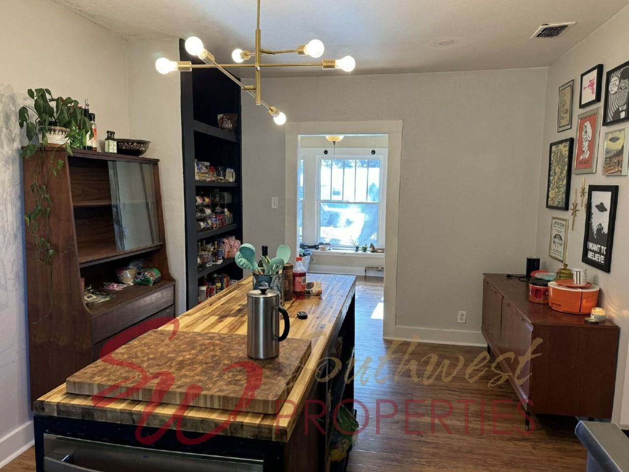 690 S Lillian St - Photo 7 of 17