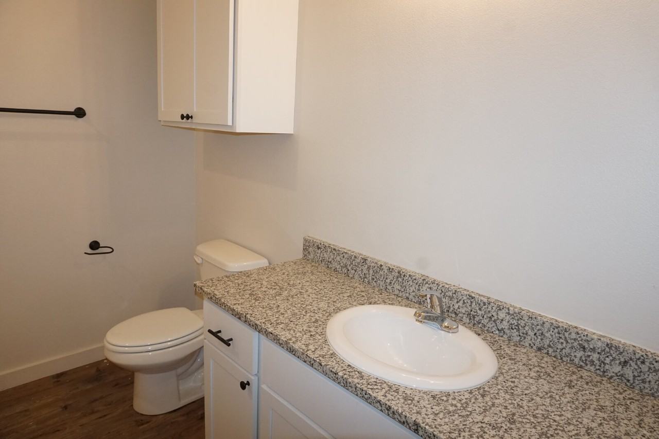 1226 N 7th St - Photo 5 of 10