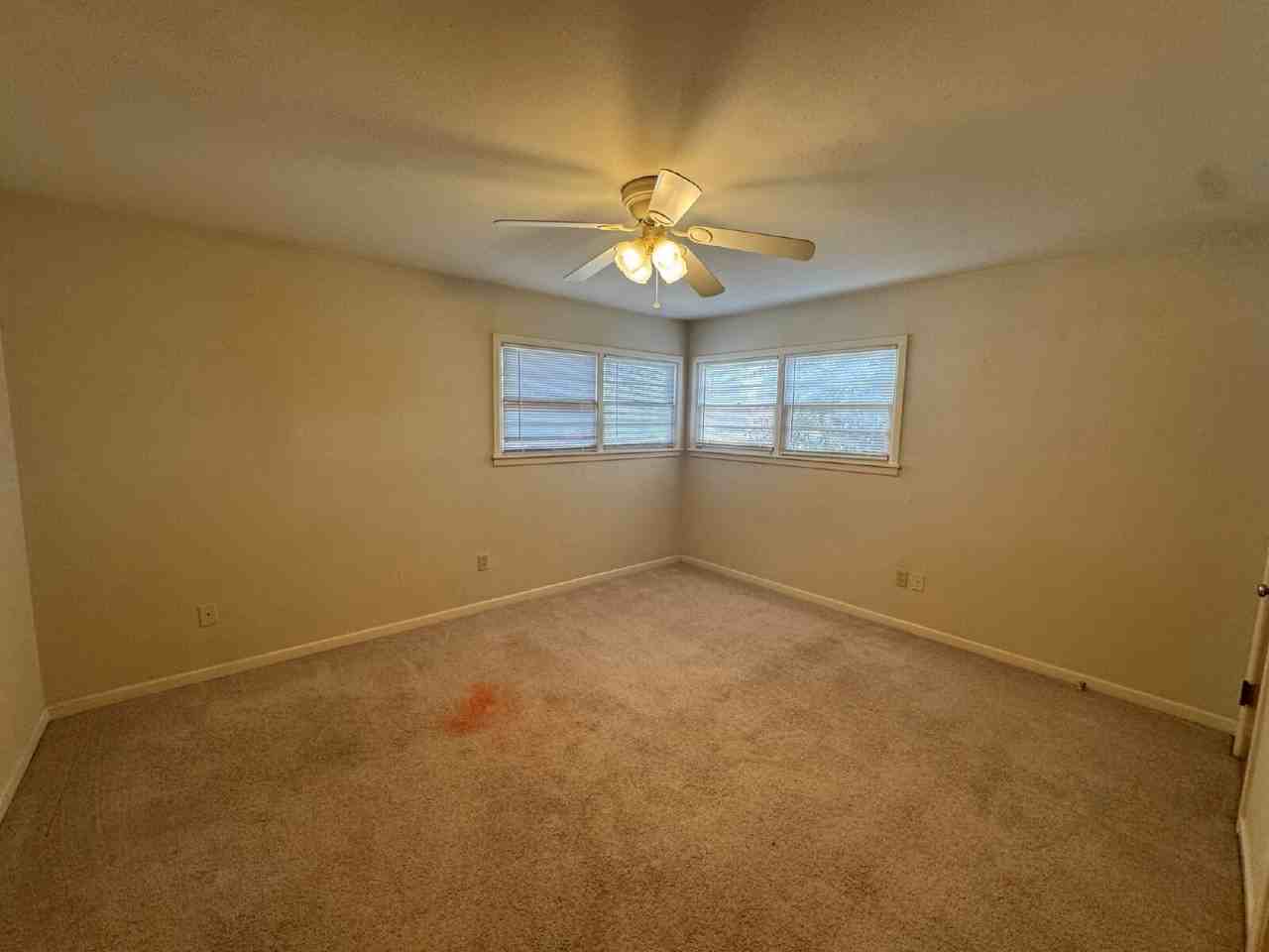 3605 40th St - Photo 6 of 11