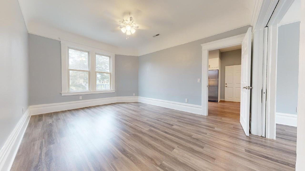 143 4th Ave - Photo 4 of 21