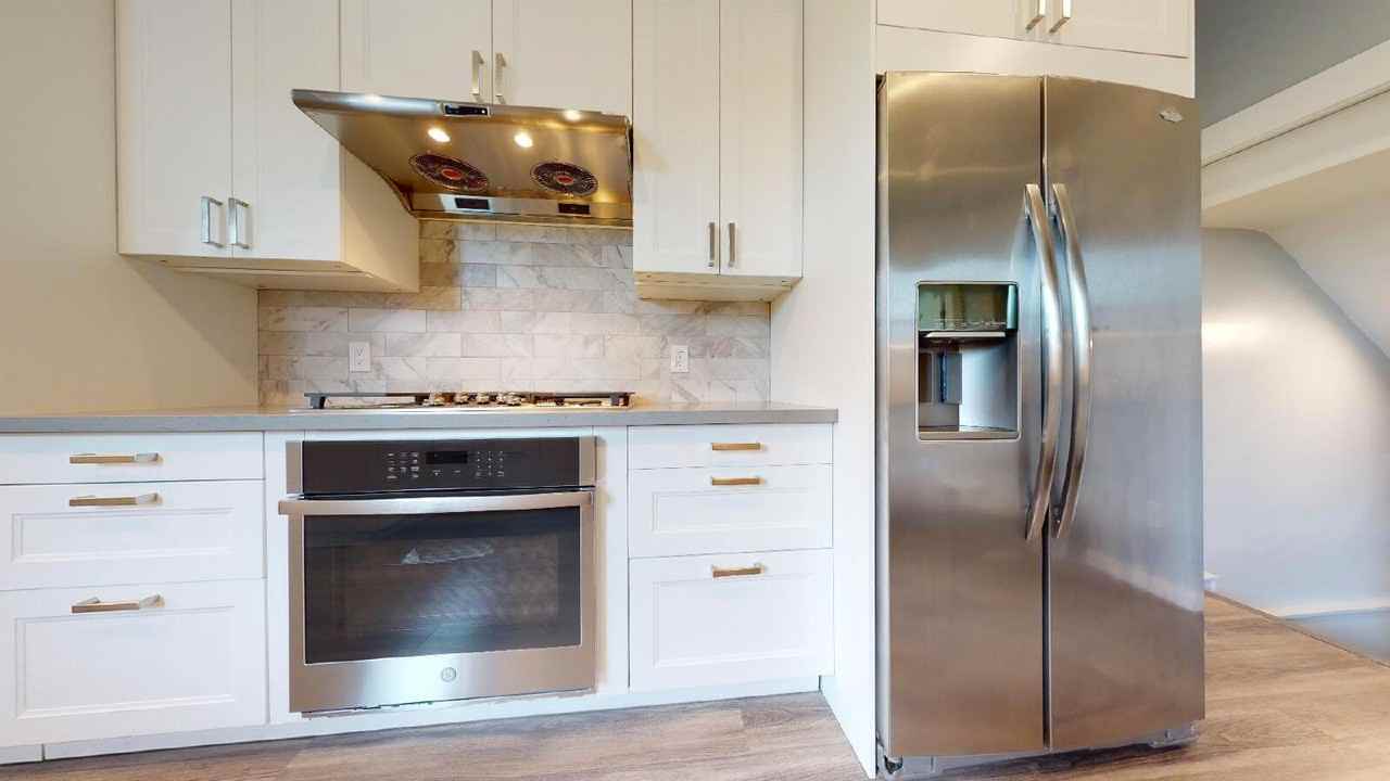 143 4th Ave - Photo 6 of 21