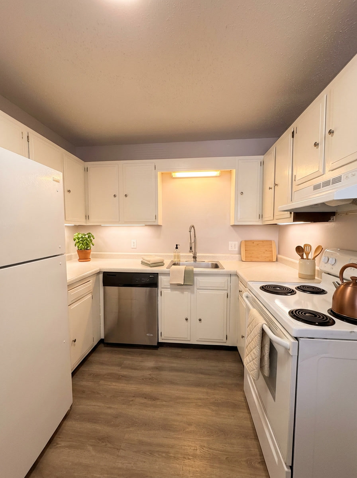 7541 Brickyard Rd #3 - Photo 7 of 20