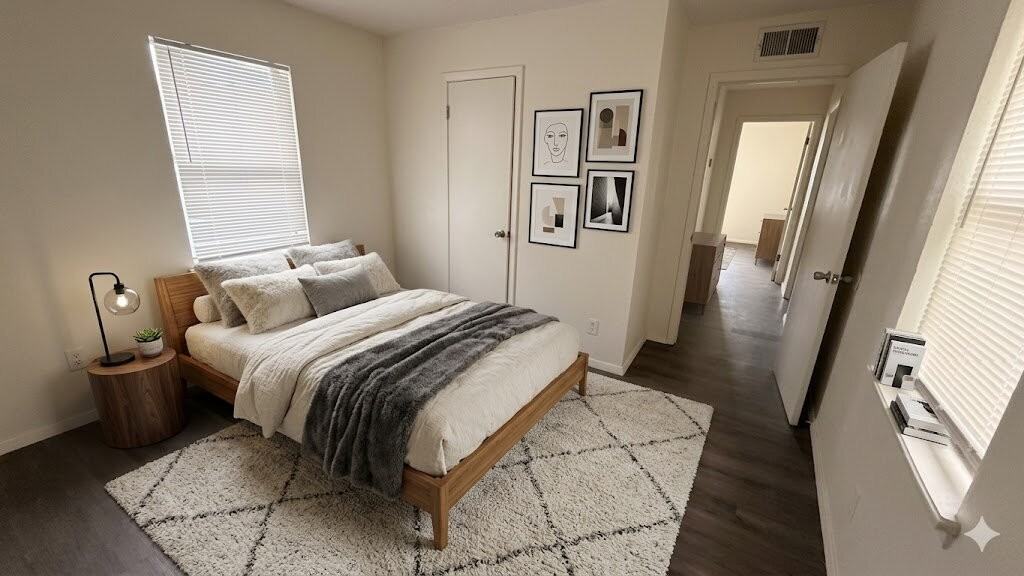 3065 Ne 16th St - Photo 5 of 7