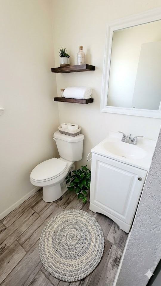 3065 Ne 16th St - Photo 6 of 7