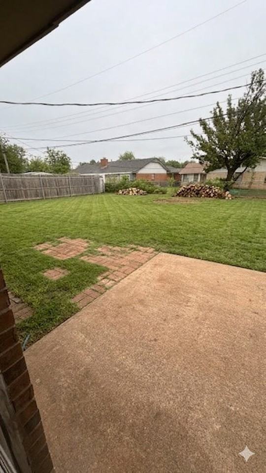 1340 Nw 106th St - Photo 2 of 11