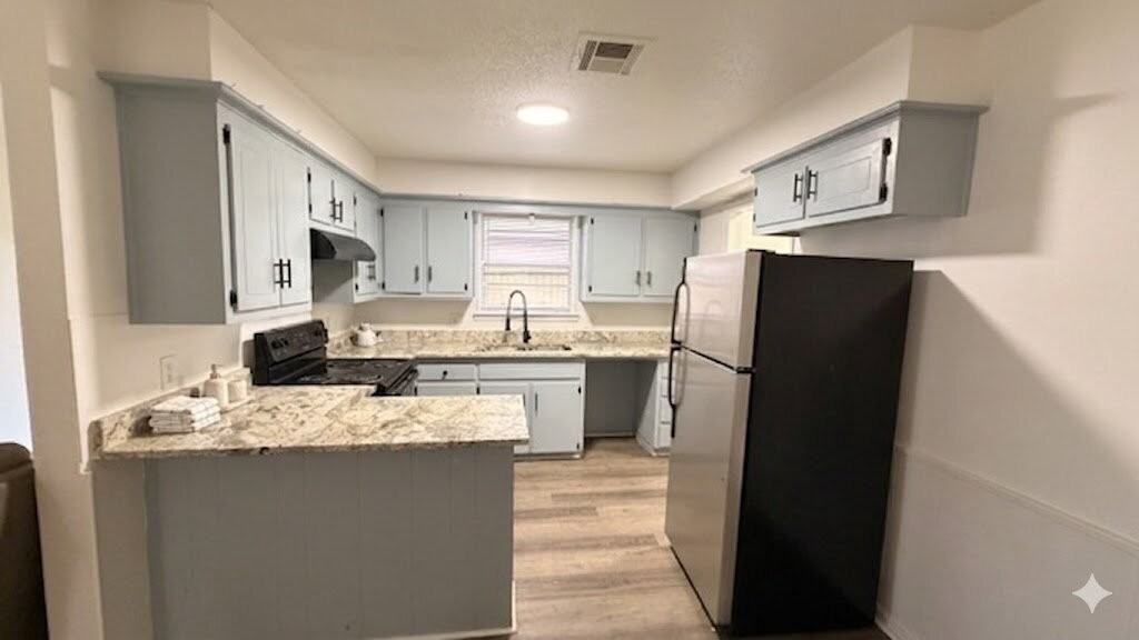 1340 Nw 106th St - Photo 6 of 11