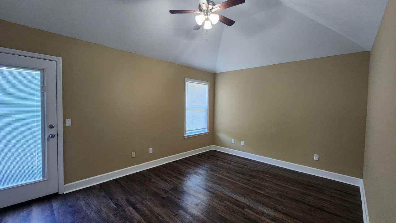 110 2nd St - Photo 4 of 14