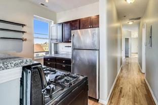 1525 W 17th St #4 - Photo 1 of 1