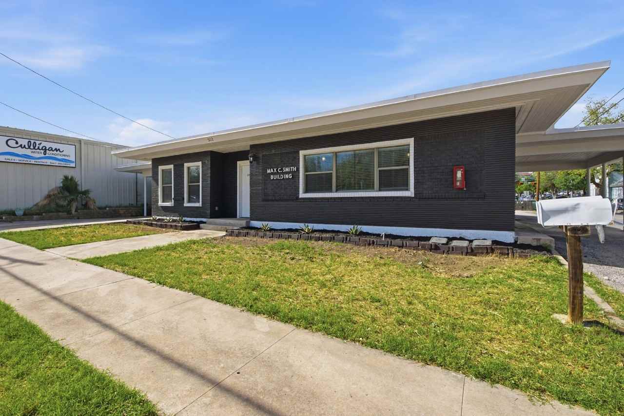 302 W San Antonio St Unit 101 - Photo 3 of 34