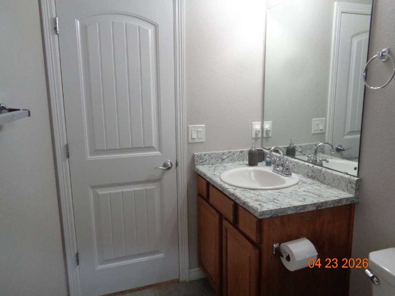 6053 Nash Dr - Photo 6 of 33