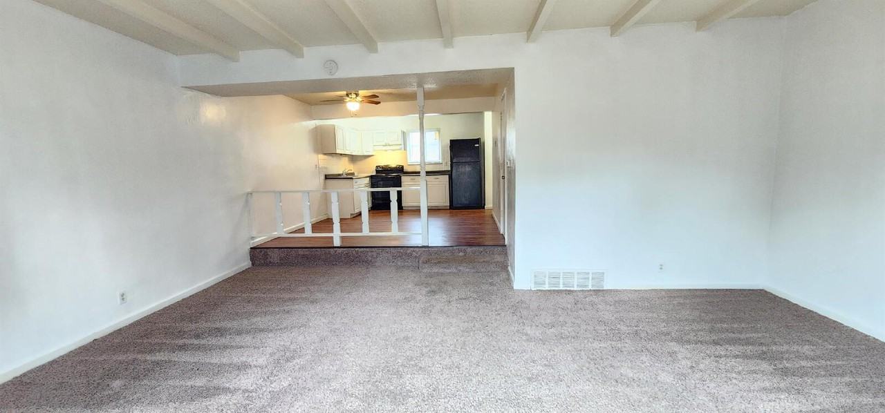 10006 Isabelle Dr - Photo 4 of 6