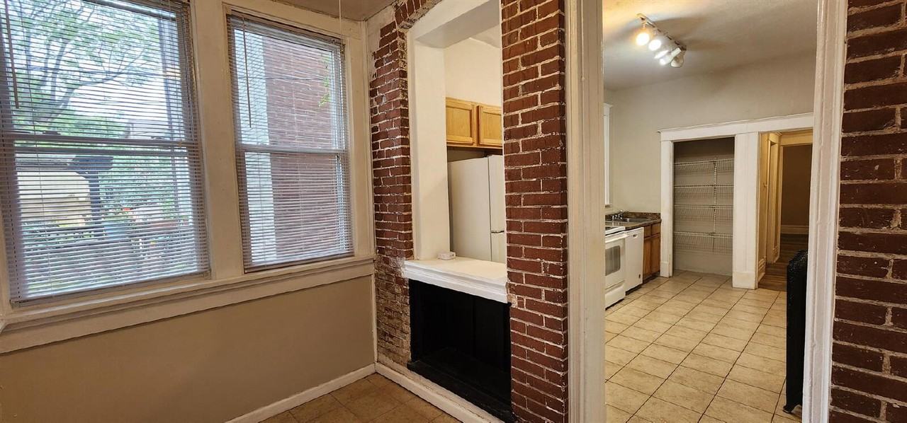 3916 Arsenal St - Photo 2 of 6