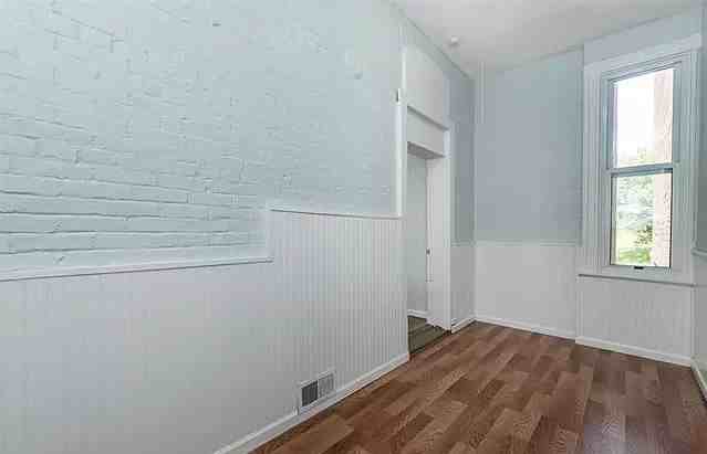 2634 Geyer Ave Unit A - Photo 6 of 9