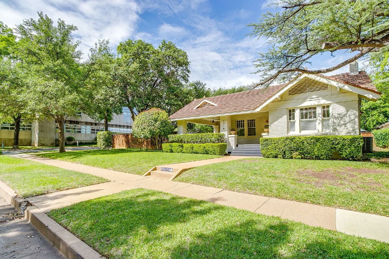 2718 Cockrell Ave - Photo 2 of 20