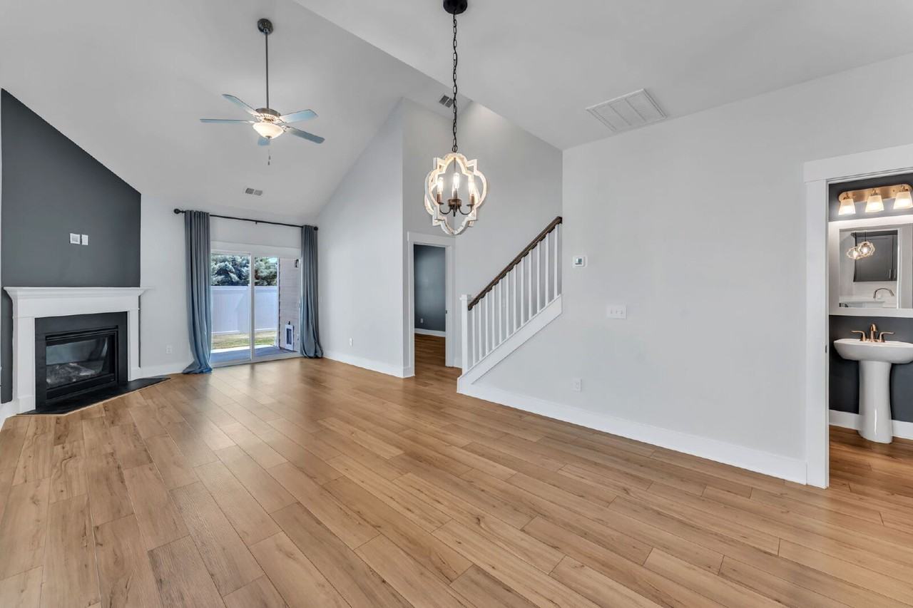 19 Alkanet Way - Photo 3 of 34