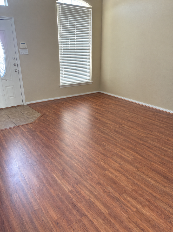 6704 Griffith Loop - Photo 3 of 13