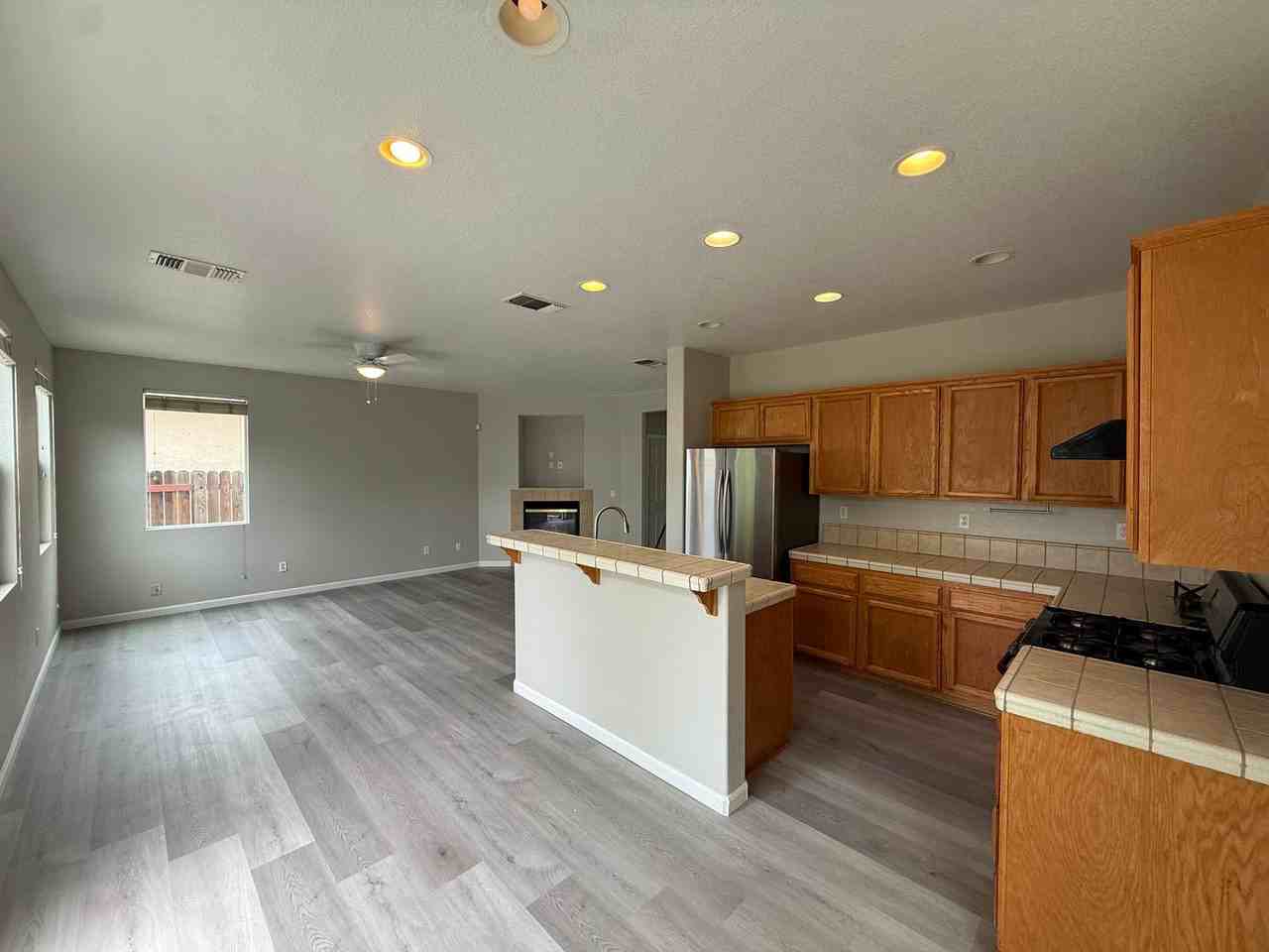 5819 Witt Ct - Photo 3 of 13