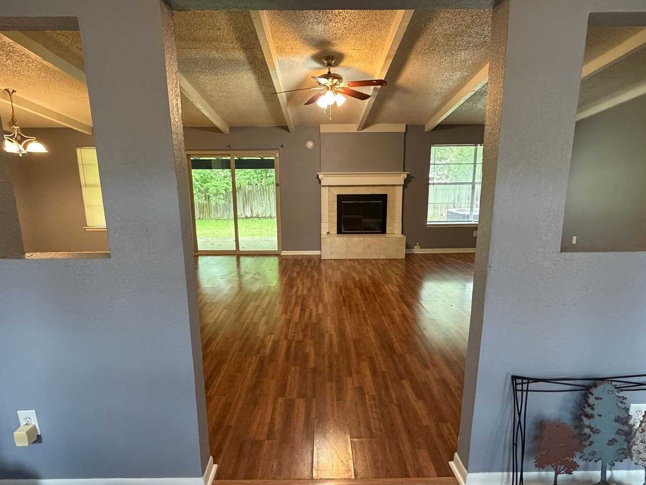 1404 E Vardeman Ave - Photo 2 of 23