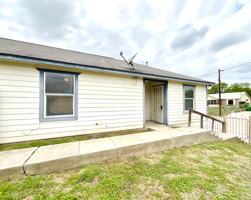 featured image of 422 Amires Pl