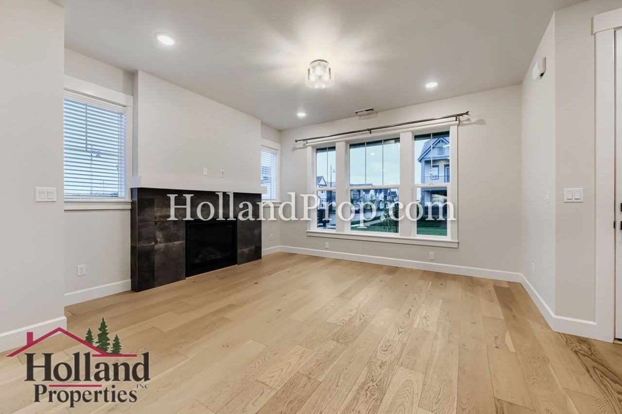 3281 Se Farrow Ln - Photo 3 of 24