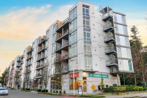 featured image of 2483 Birch Ave N