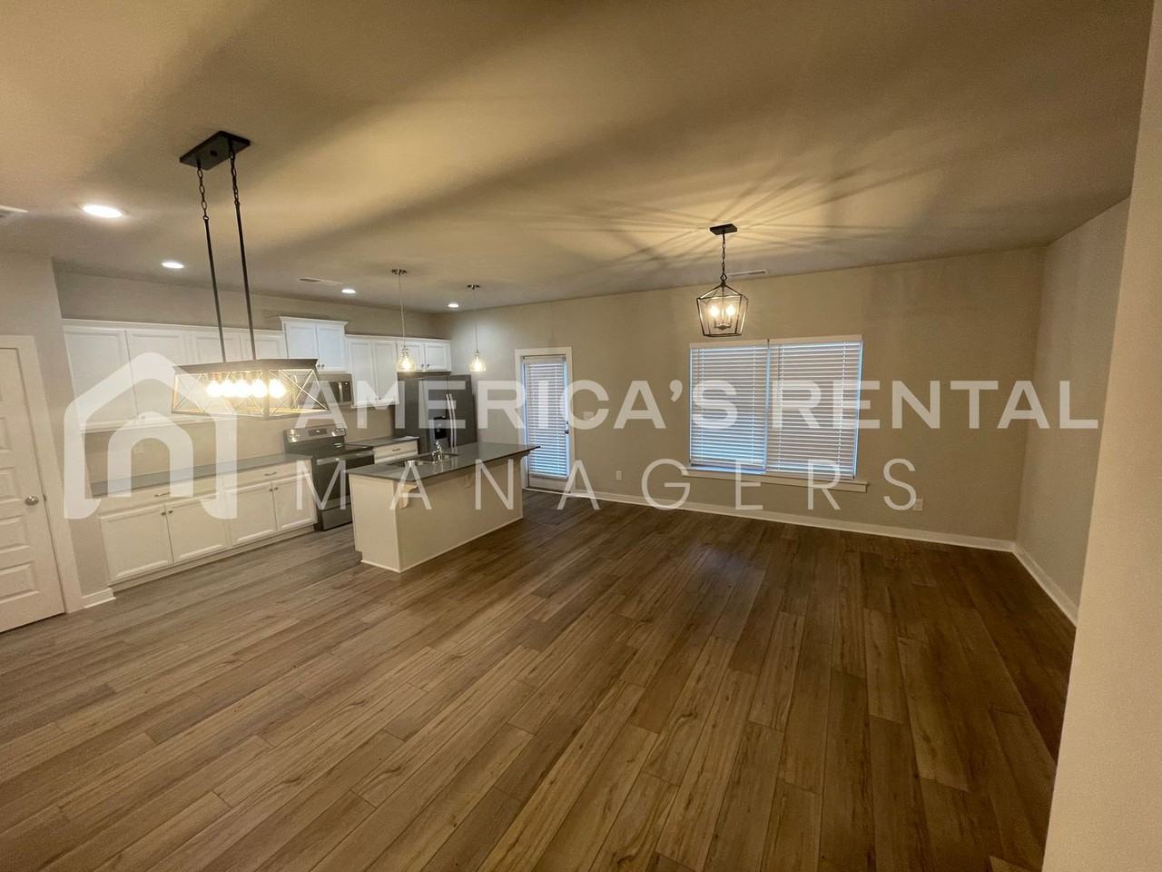 334 Buckhorn Cir - Photo 5 of 32