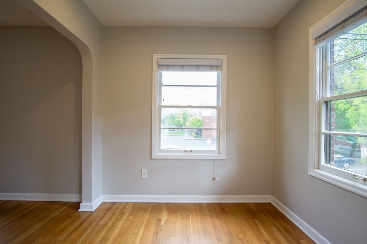 1952 Nw Lovejoy St #1 - Photo 6 of 17