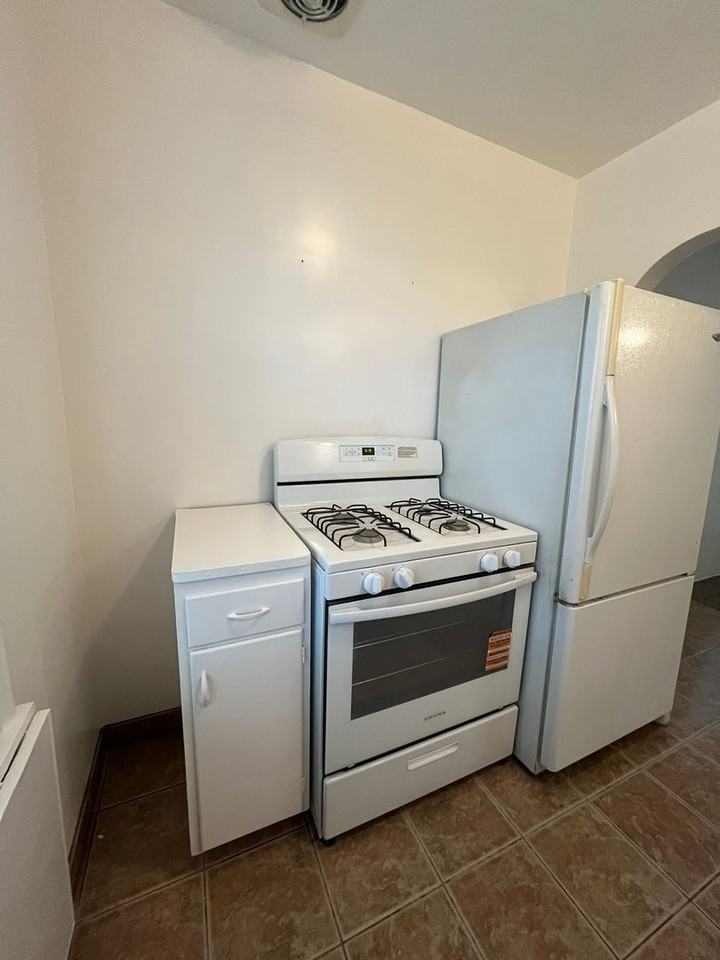 344 N M St - Photo 5 of 14