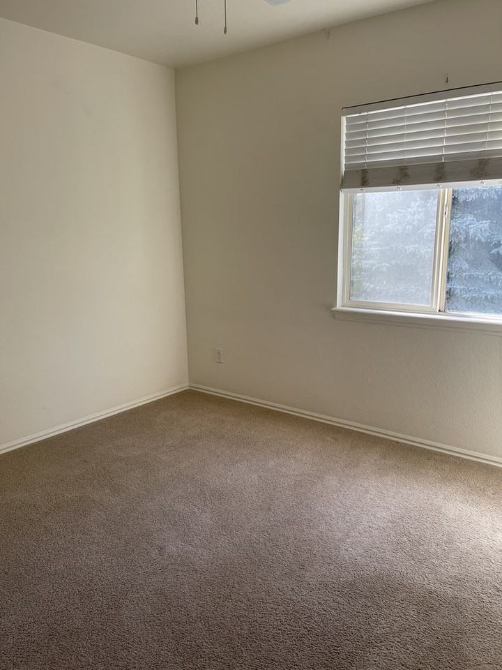 9667 Rockhampton Way - Photo 6 of 11