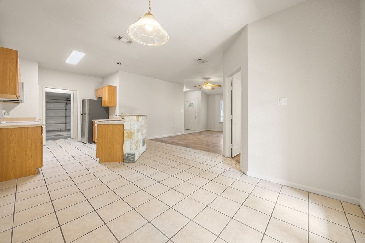 21513 Pershing Ave #A - Photo 6 of 16