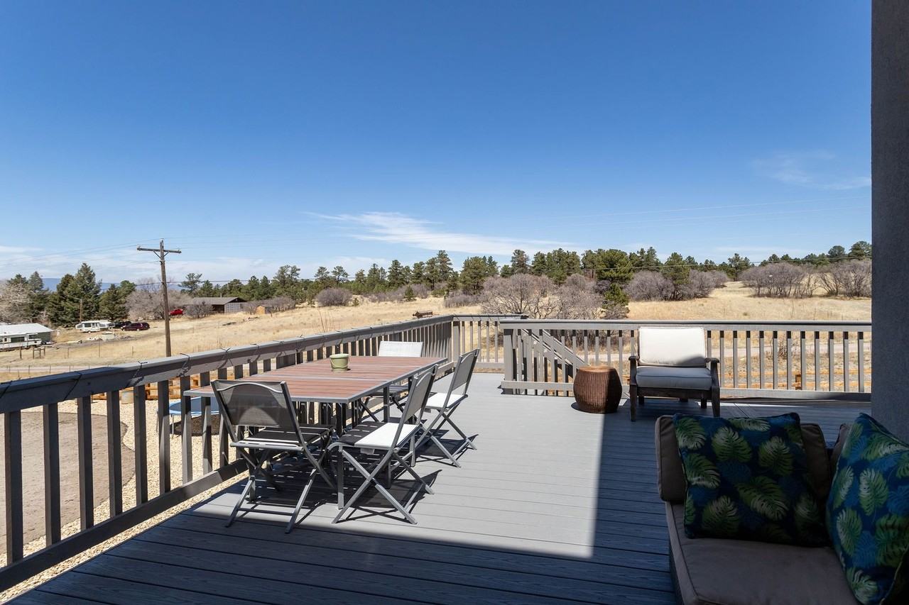 10492 - Photo 5 of 38