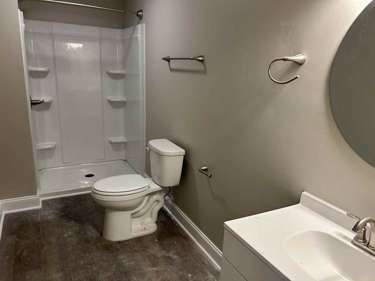 627 W Northwest Blvd - Photo 6 of 11