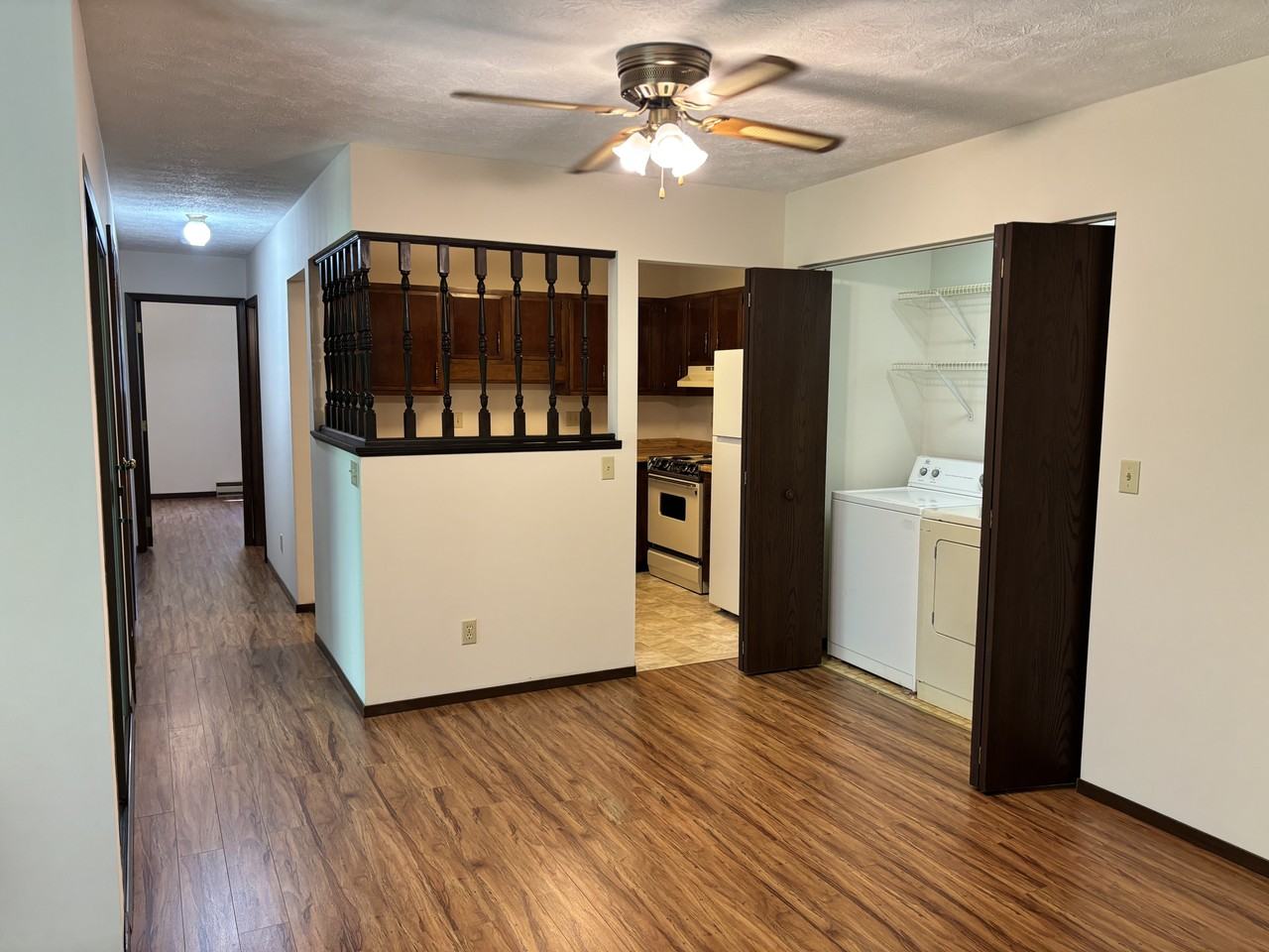 333 W Lake Ave #8A - Photo 3 of 10