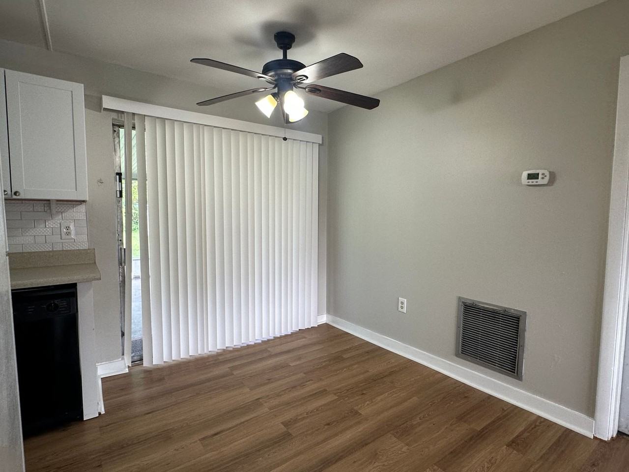 1014 Park Manor Dr - Photo 5 of 18