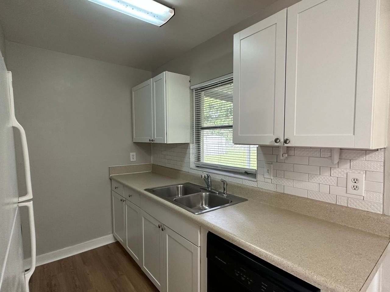 1014 Park Manor Dr - Photo 6 of 18