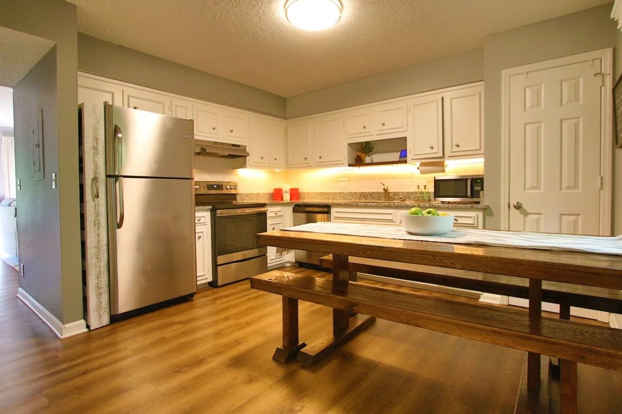 702 Fox Ridge Dr - Photo 6 of 15