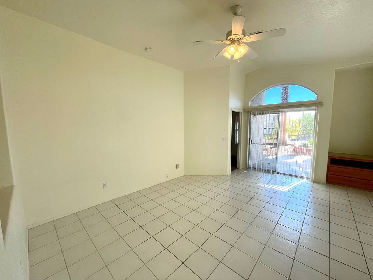 2164 Hijolly Dr - Photo 7 of 42