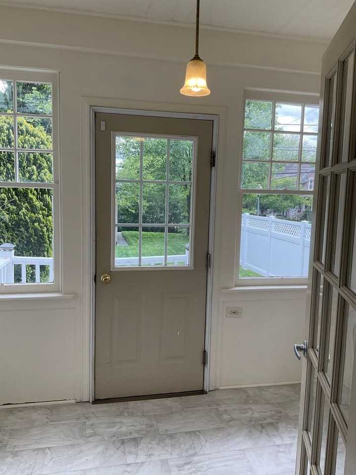 229 Cocoa Ave - Photo 5 of 34