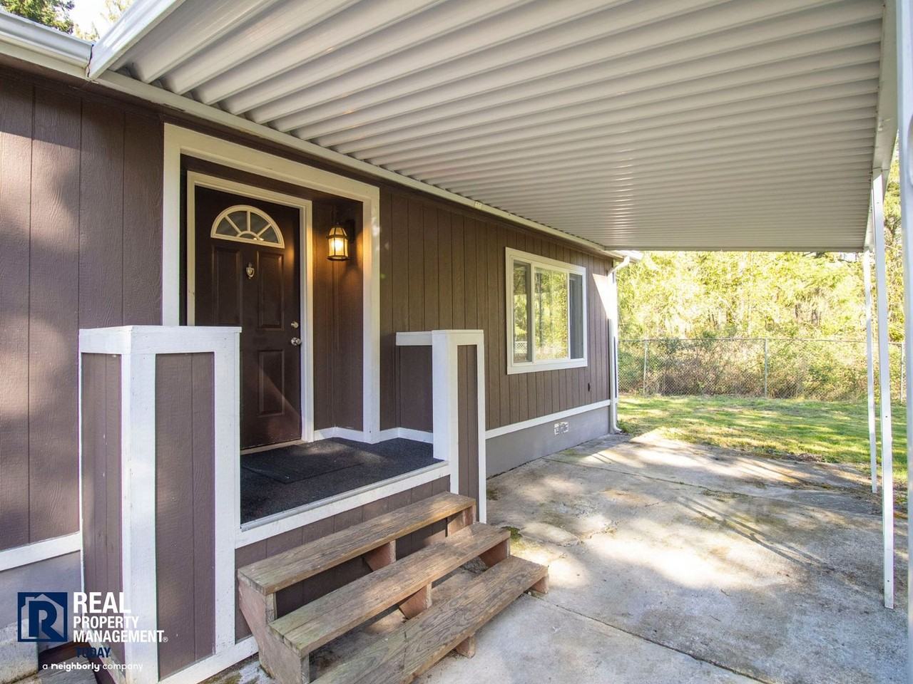 15314 224th St E - Photo 6 of 33