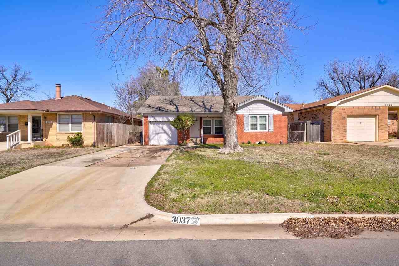 3037 Nw 65th St - Photo 3 of 41