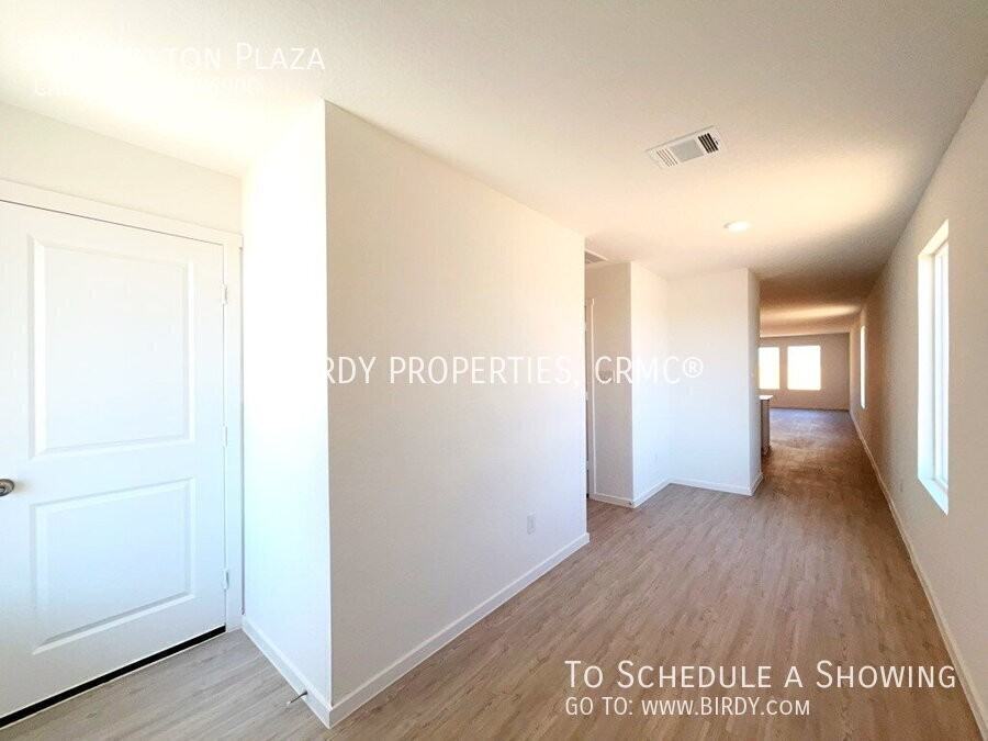 300 Kolton Plz - Photo 7 of 45