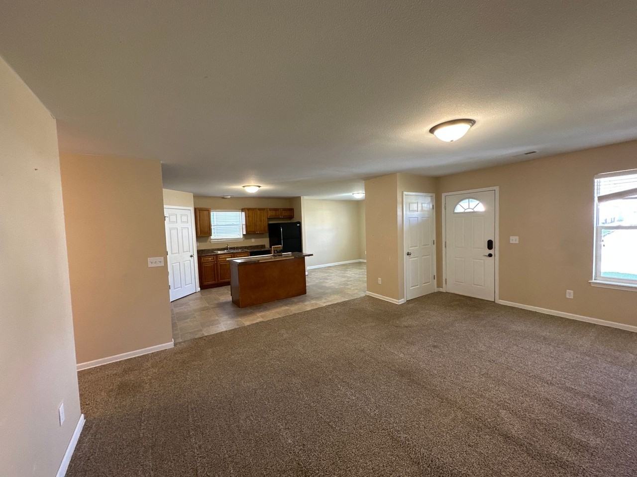 806 10th St Nw - Photo 5 of 16