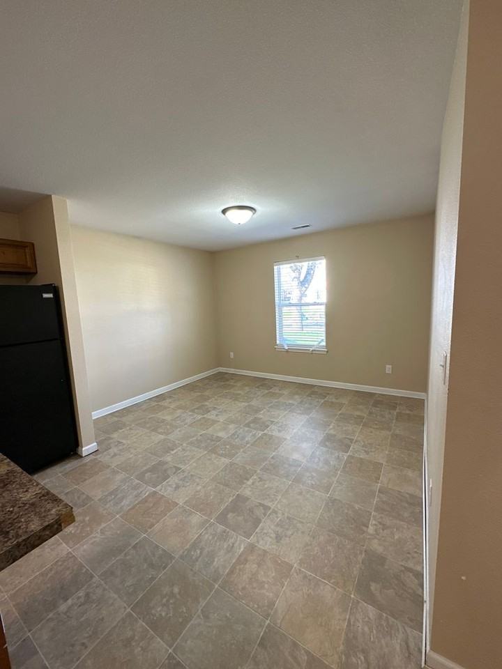 806 10th St Nw - Photo 7 of 16