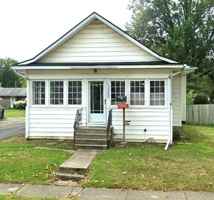 featured image of 132 E Oconnor Ave