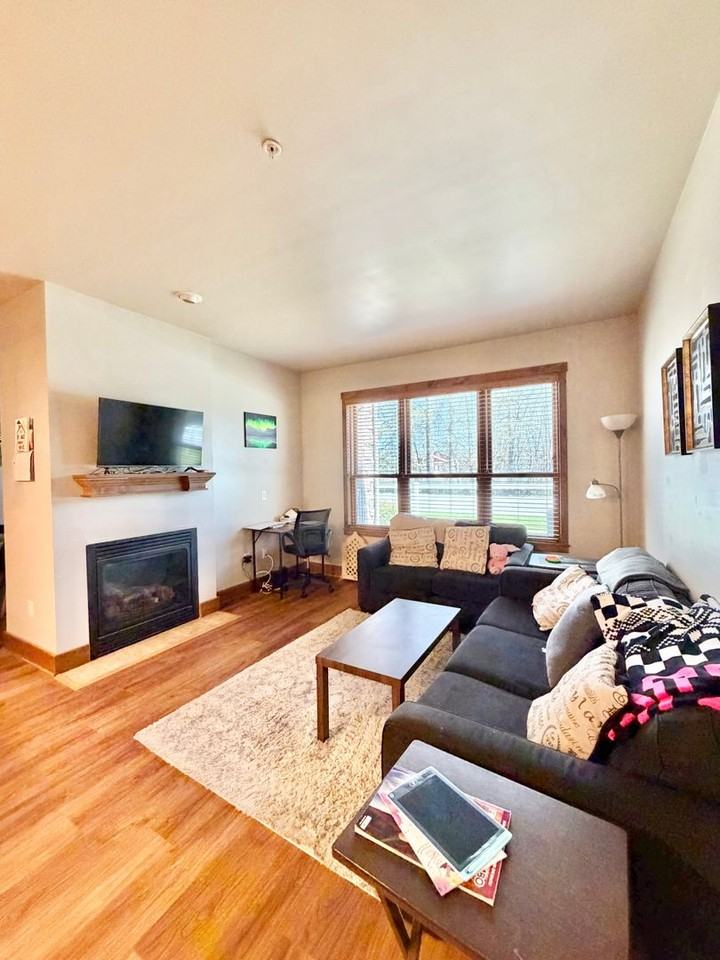 6009 Wengen Pl #G - Photo 4 of 21