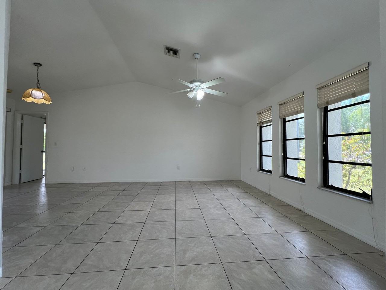 26416 Deep Creek Blvd - Photo 3 of 30