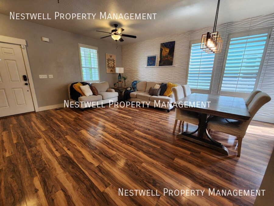 10266 S Millerton Dr - Photo 3 of 23